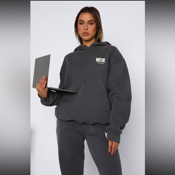 White Fox Boutique Worn Oversized Hoodie in S/M and NWOT Sweatpants in size S - Picture 2 of 12